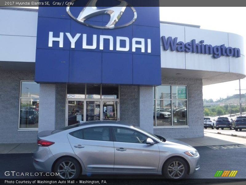 Gray / Gray 2017 Hyundai Elantra SE