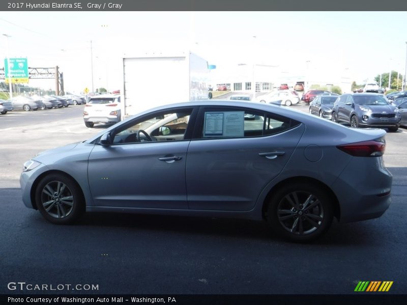 Gray / Gray 2017 Hyundai Elantra SE
