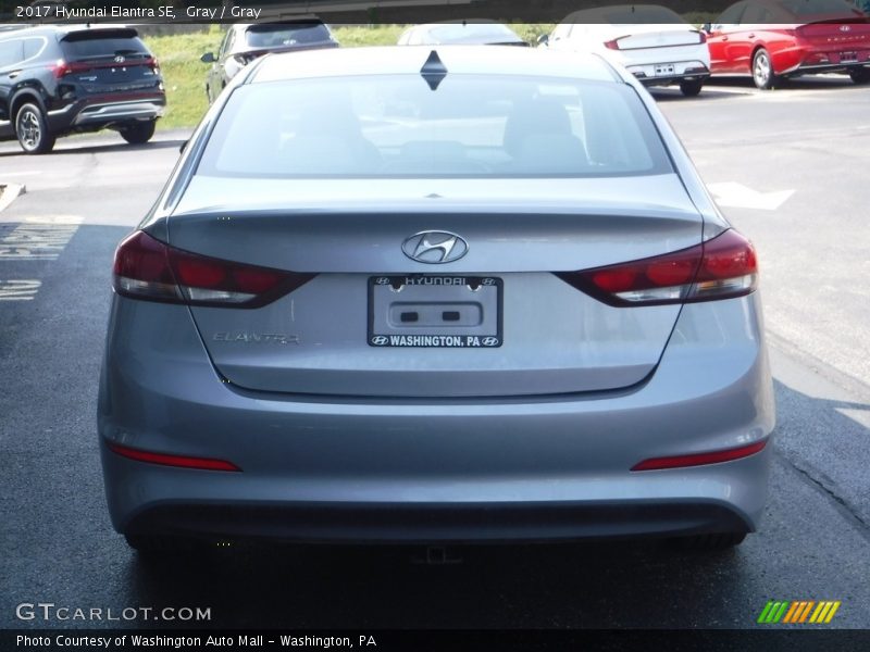 Gray / Gray 2017 Hyundai Elantra SE