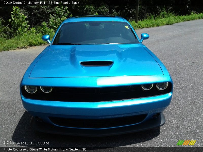 B5 Blue Pearl / Black 2019 Dodge Challenger R/T