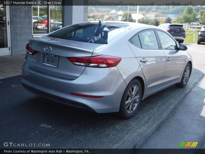 Gray / Gray 2017 Hyundai Elantra SE