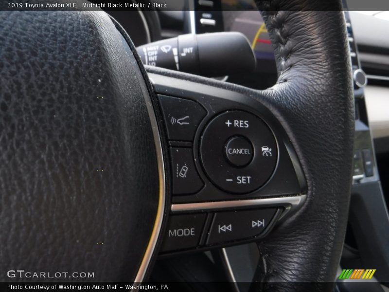 Midnight Black Metallic / Black 2019 Toyota Avalon XLE