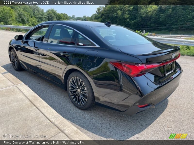  2021 Avalon Hybrid XSE Midnight Black Metallic