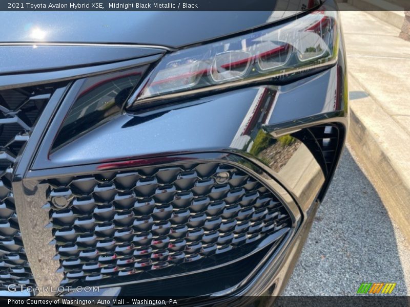 Midnight Black Metallic / Black 2021 Toyota Avalon Hybrid XSE