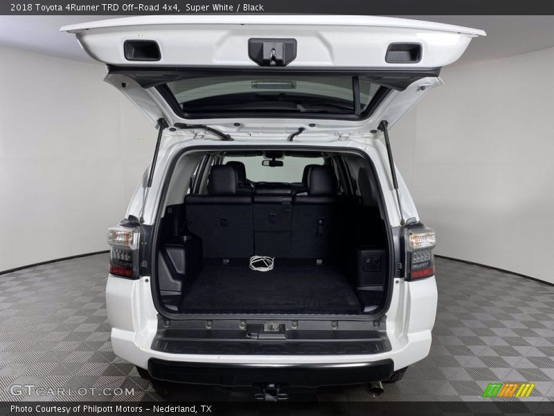 Super White / Black 2018 Toyota 4Runner TRD Off-Road 4x4
