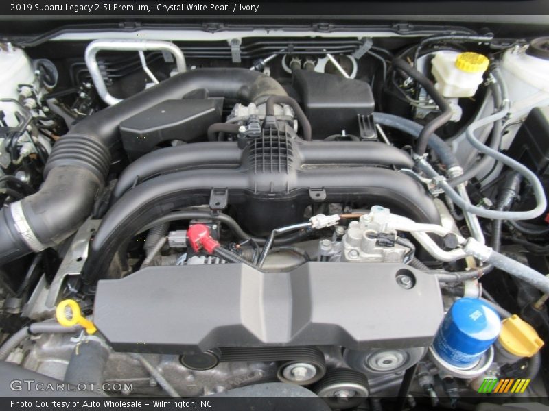 Crystal White Pearl / Ivory 2019 Subaru Legacy 2.5i Premium