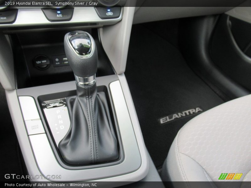 Symphony Silver / Gray 2019 Hyundai Elantra SEL