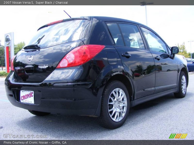 Super Black / Charcoal 2007 Nissan Versa S