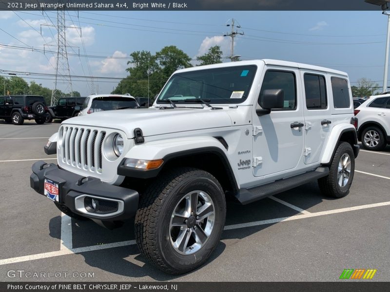 Bright White / Black 2021 Jeep Wrangler Unlimited Sahara 4x4
