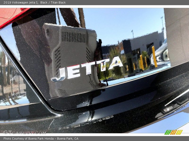Black / Titan Black 2019 Volkswagen Jetta S