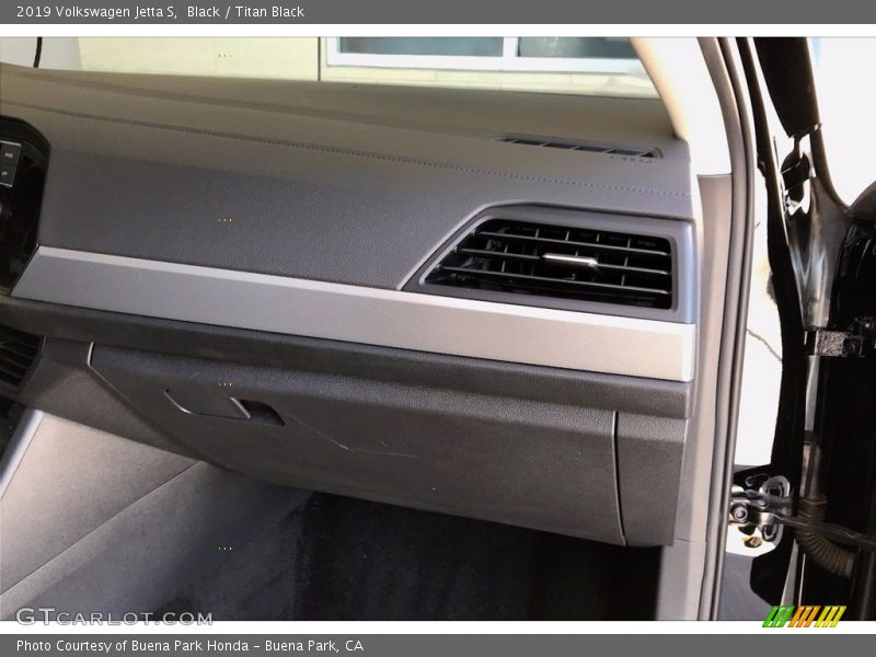 Black / Titan Black 2019 Volkswagen Jetta S