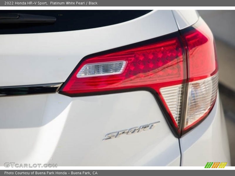 Platinum White Pearl / Black 2022 Honda HR-V Sport
