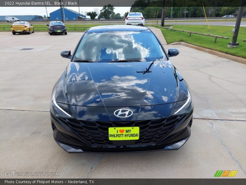 Black / Black 2022 Hyundai Elantra SEL