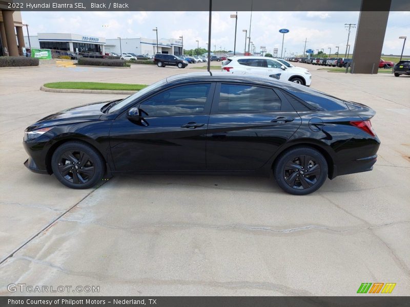 Black / Black 2022 Hyundai Elantra SEL