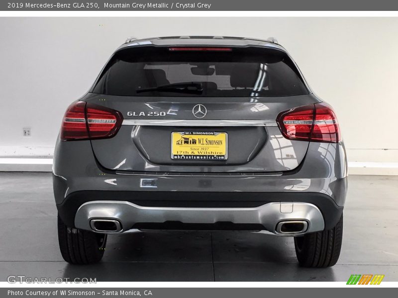 Mountain Grey Metallic / Crystal Grey 2019 Mercedes-Benz GLA 250