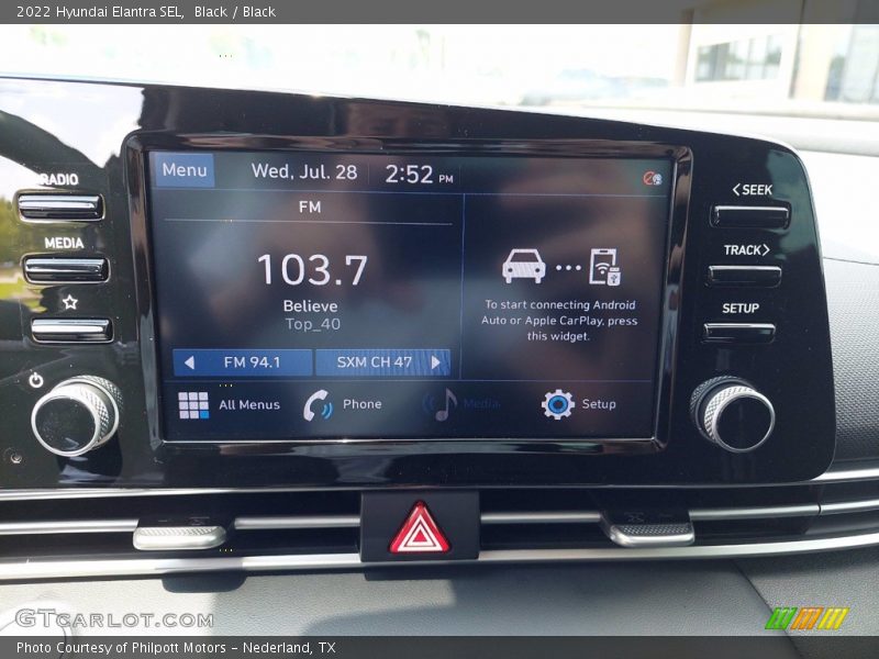 Black / Black 2022 Hyundai Elantra SEL