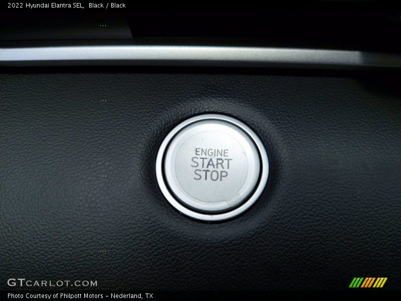 Black / Black 2022 Hyundai Elantra SEL