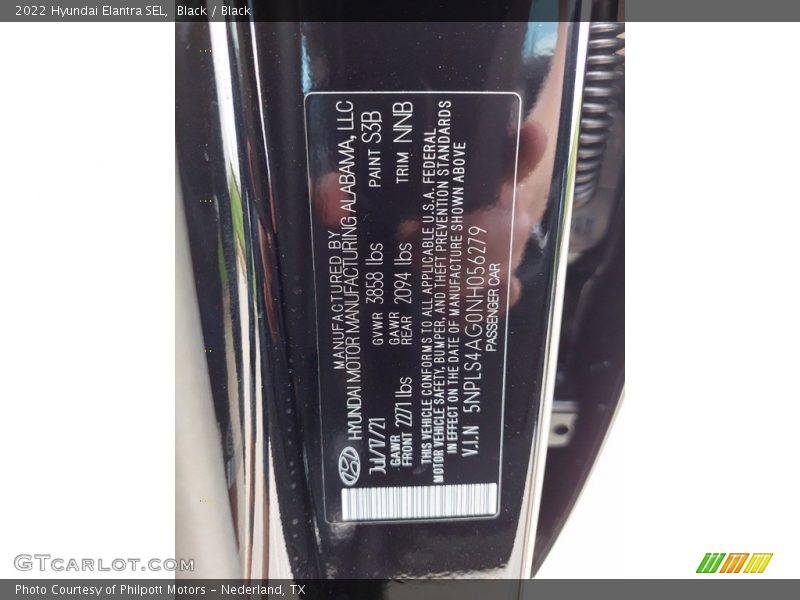Black / Black 2022 Hyundai Elantra SEL