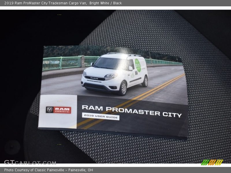 Bright White / Black 2019 Ram ProMaster City Tradesman Cargo Van