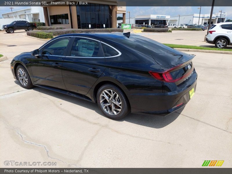 Phantom Black / Black 2021 Hyundai Sonata SEL