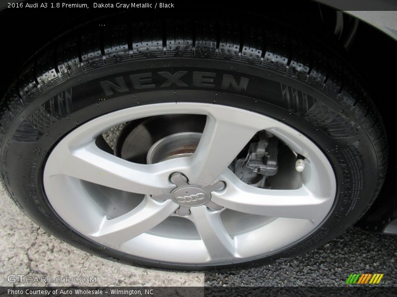 Dakota Gray Metallic / Black 2016 Audi A3 1.8 Premium