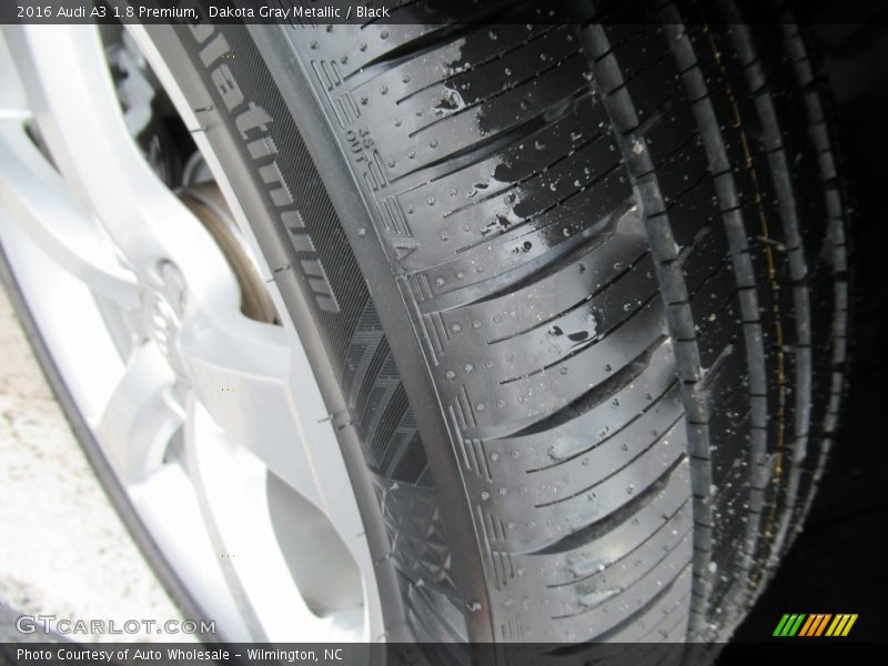 Dakota Gray Metallic / Black 2016 Audi A3 1.8 Premium