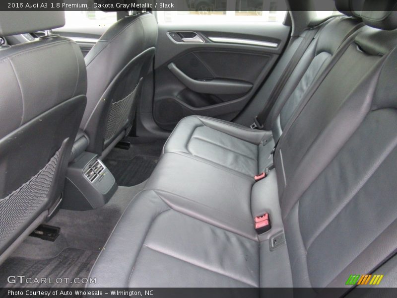 Dakota Gray Metallic / Black 2016 Audi A3 1.8 Premium