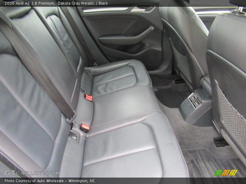 Dakota Gray Metallic / Black 2016 Audi A3 1.8 Premium