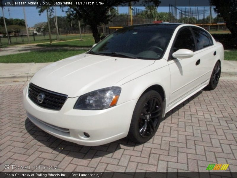 Satin White Pearl / Frost Gray 2005 Nissan Altima 3.5 SE