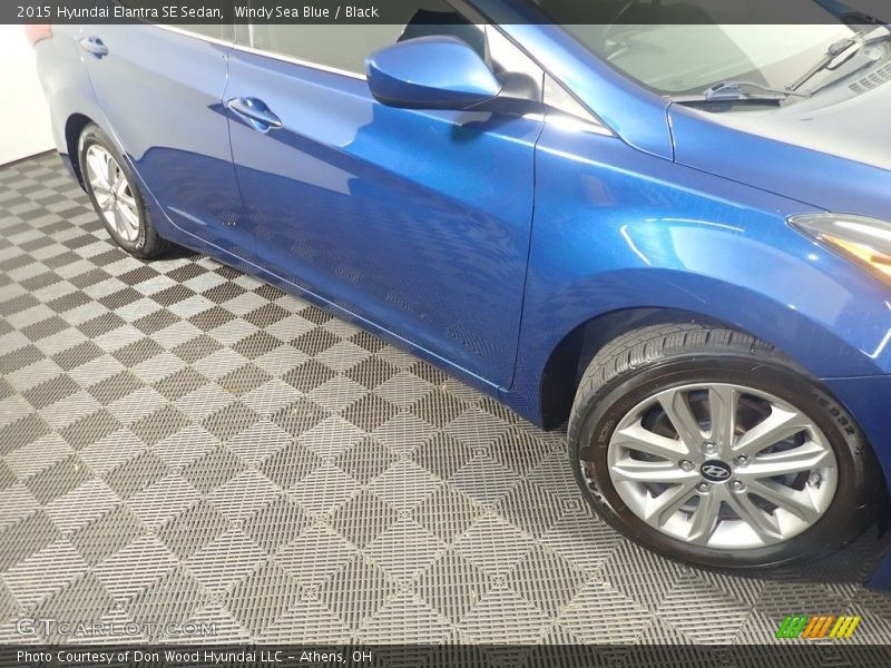 Windy Sea Blue / Black 2015 Hyundai Elantra SE Sedan