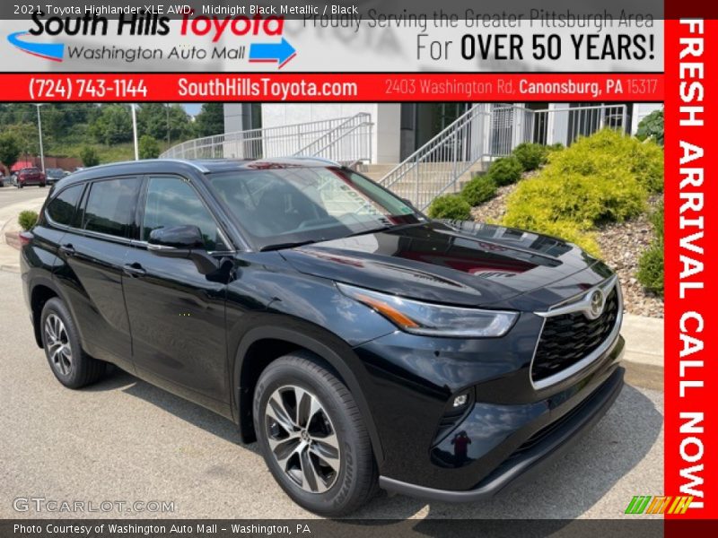 Midnight Black Metallic / Black 2021 Toyota Highlander XLE AWD