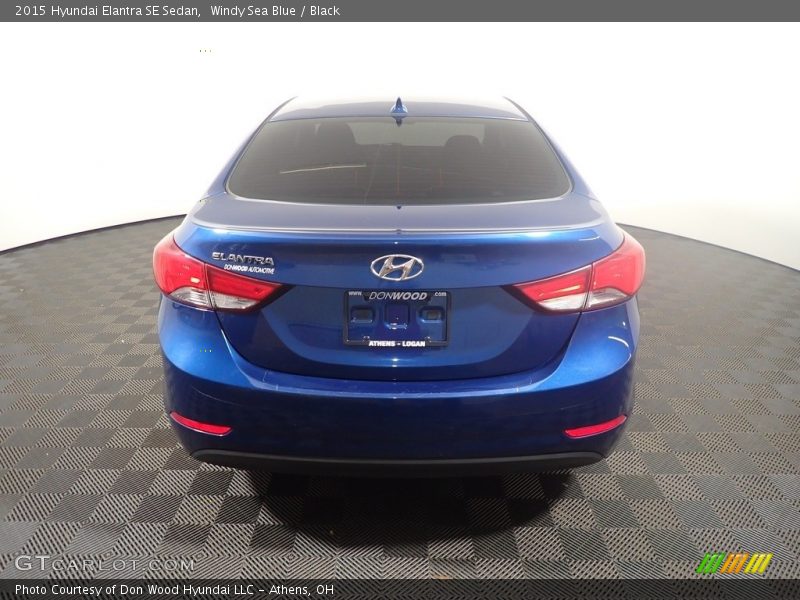 Windy Sea Blue / Black 2015 Hyundai Elantra SE Sedan