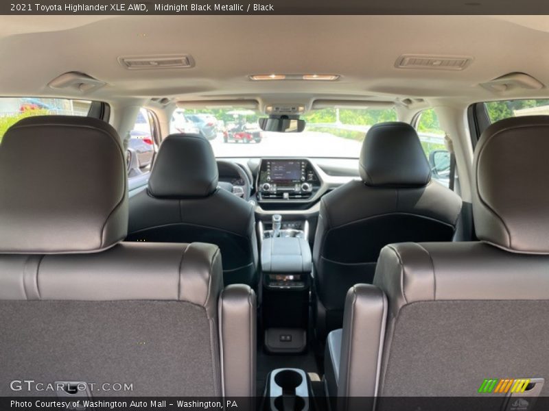 Midnight Black Metallic / Black 2021 Toyota Highlander XLE AWD