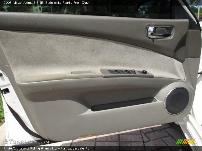 Satin White Pearl / Frost Gray 2005 Nissan Altima 3.5 SE