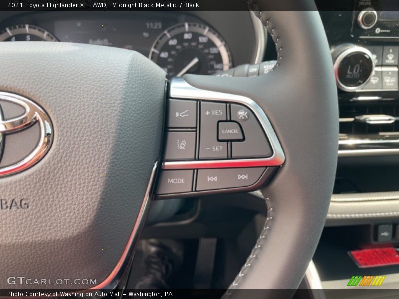  2021 Highlander XLE AWD Steering Wheel