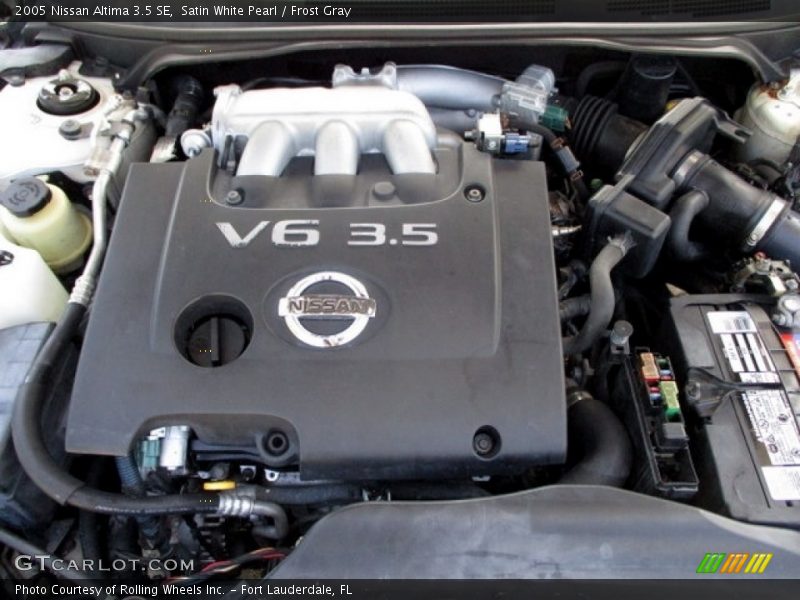 Satin White Pearl / Frost Gray 2005 Nissan Altima 3.5 SE