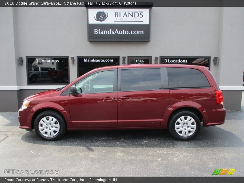 Octane Red Pearl / Black/Light Graystone 2018 Dodge Grand Caravan SE