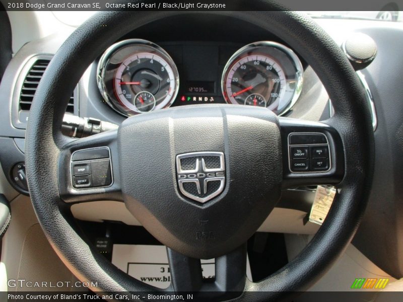 Octane Red Pearl / Black/Light Graystone 2018 Dodge Grand Caravan SE