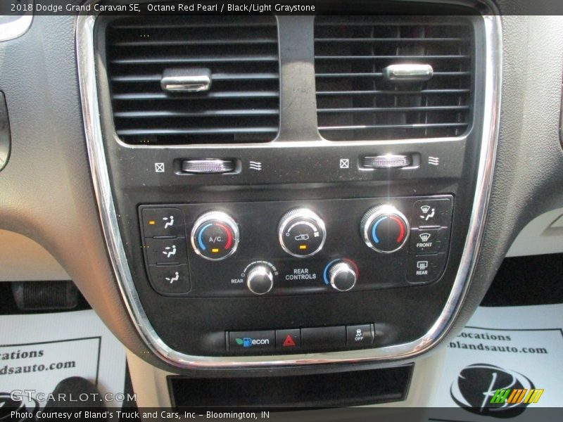 Octane Red Pearl / Black/Light Graystone 2018 Dodge Grand Caravan SE
