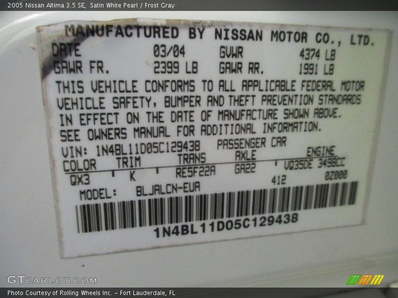 Satin White Pearl / Frost Gray 2005 Nissan Altima 3.5 SE