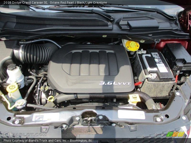 Octane Red Pearl / Black/Light Graystone 2018 Dodge Grand Caravan SE