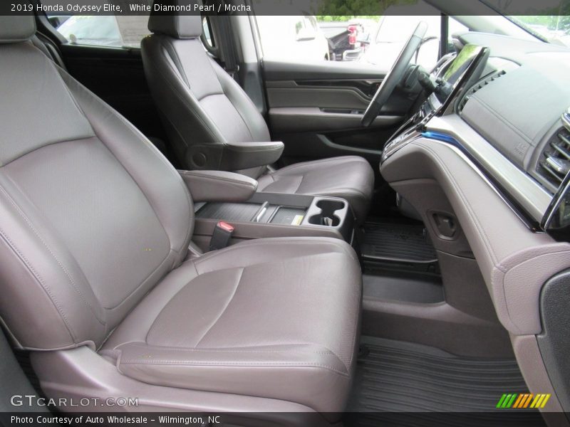White Diamond Pearl / Mocha 2019 Honda Odyssey Elite