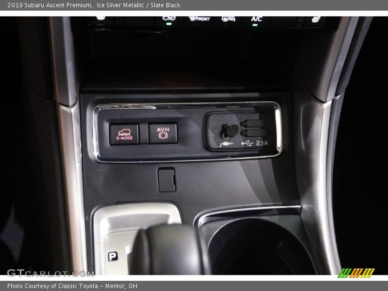 Ice Silver Metallic / Slate Black 2019 Subaru Ascent Premium