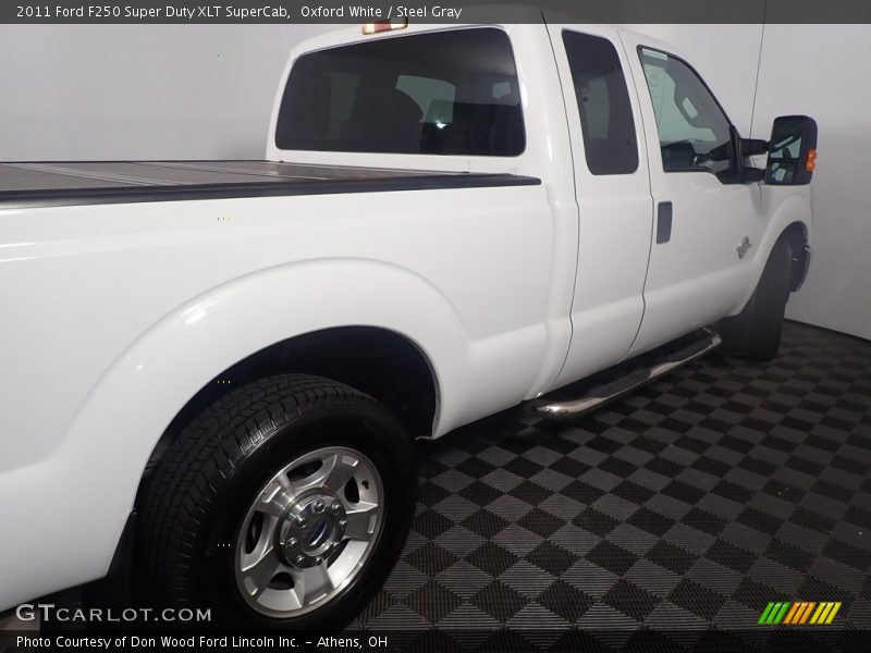 Oxford White / Steel Gray 2011 Ford F250 Super Duty XLT SuperCab