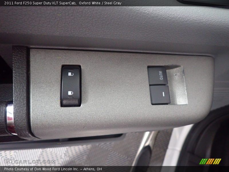 Oxford White / Steel Gray 2011 Ford F250 Super Duty XLT SuperCab