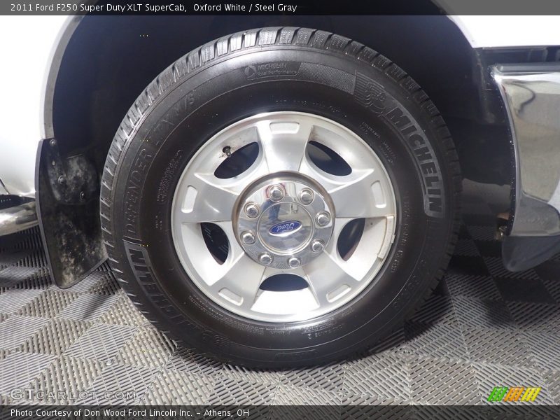 Oxford White / Steel Gray 2011 Ford F250 Super Duty XLT SuperCab