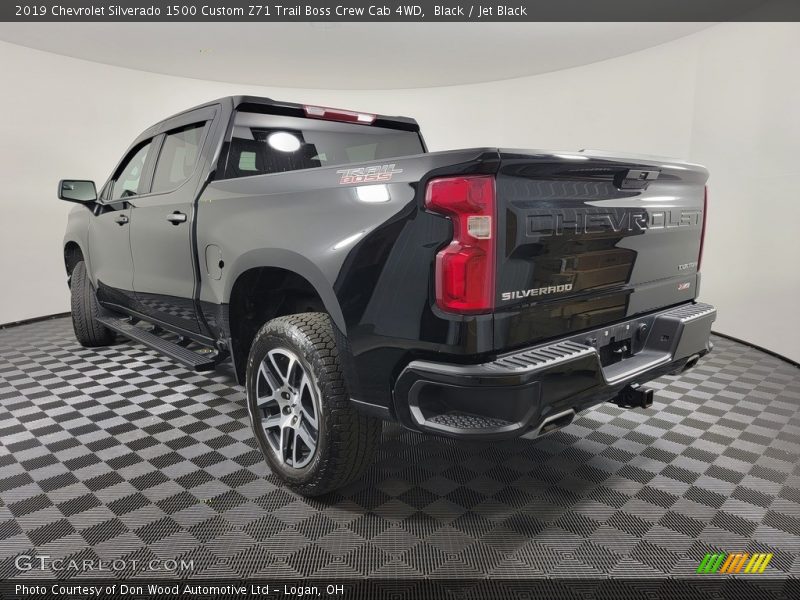 Black / Jet Black 2019 Chevrolet Silverado 1500 Custom Z71 Trail Boss Crew Cab 4WD