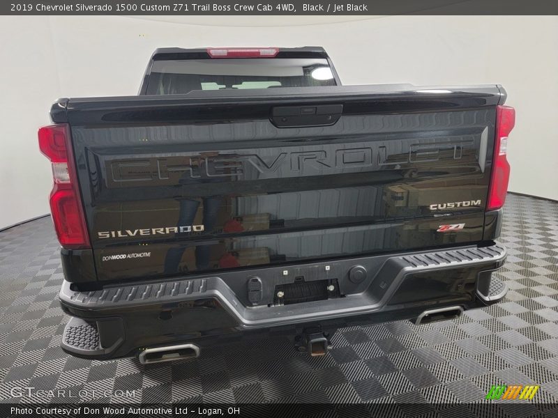 Black / Jet Black 2019 Chevrolet Silverado 1500 Custom Z71 Trail Boss Crew Cab 4WD
