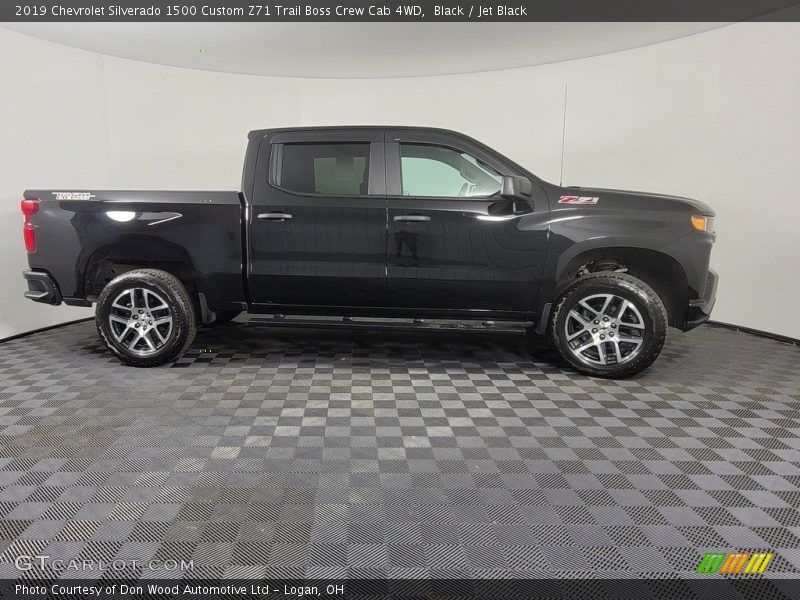 Black / Jet Black 2019 Chevrolet Silverado 1500 Custom Z71 Trail Boss Crew Cab 4WD