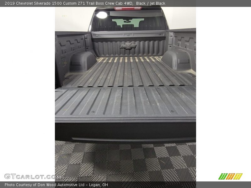 Black / Jet Black 2019 Chevrolet Silverado 1500 Custom Z71 Trail Boss Crew Cab 4WD